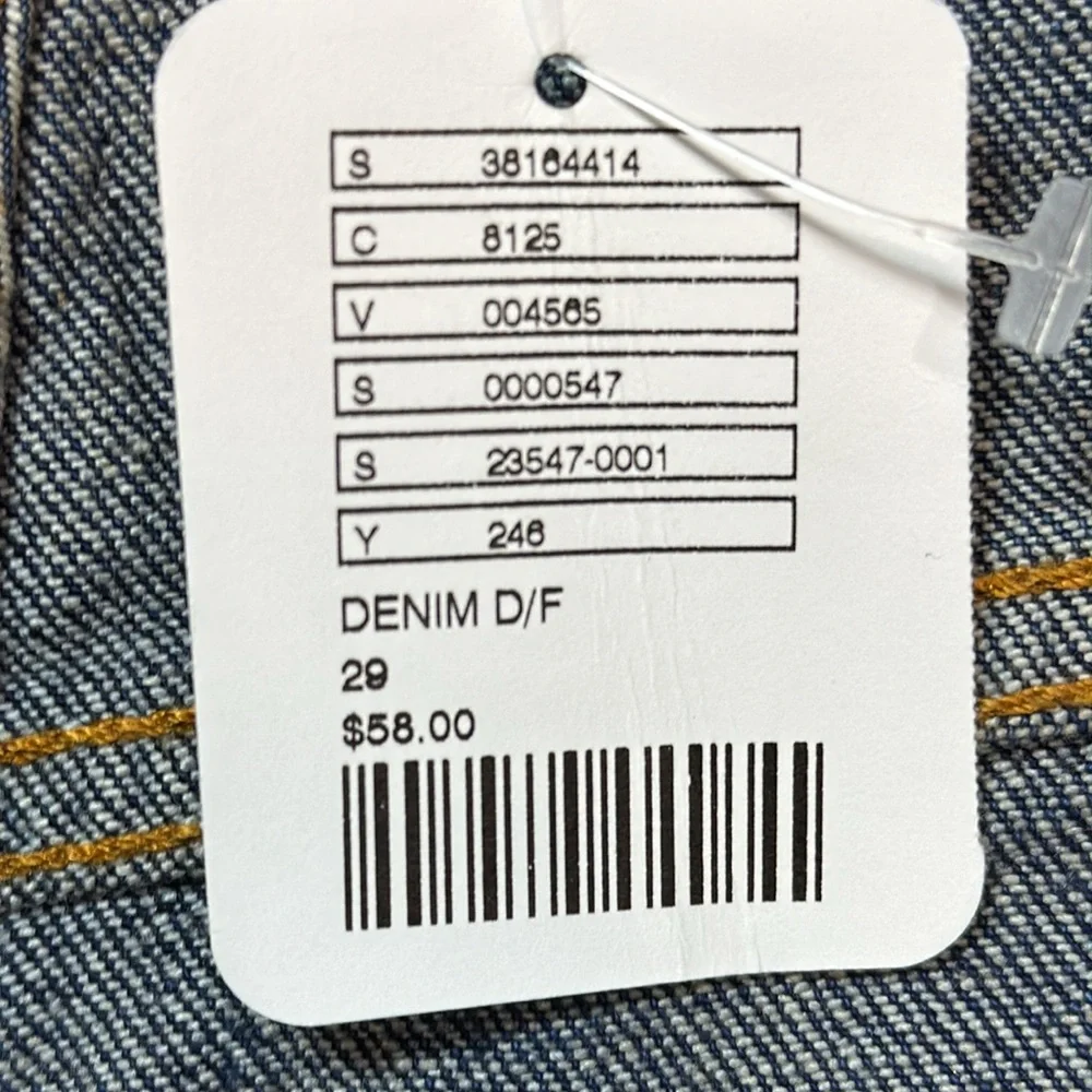 Levis nwt women
